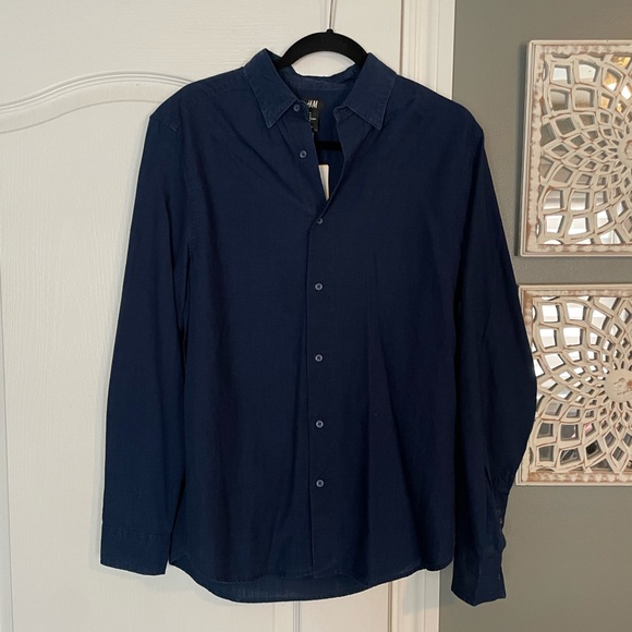H&M Other - H&M Blue Button Down Shirt